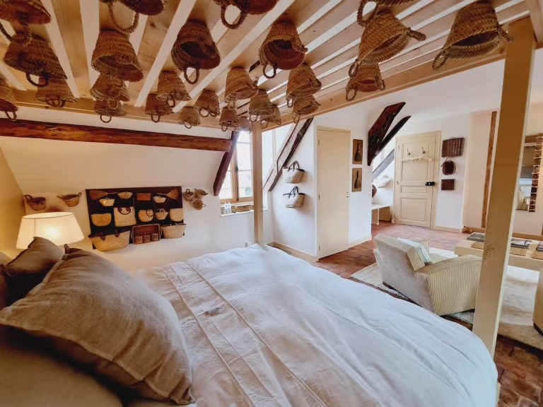 5f9a9736-67ab-4319-8729-e232266e3be6